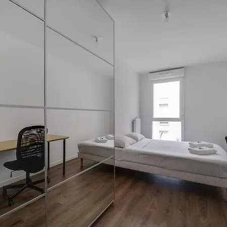 Elegance En Banlieue Parisienne Daire *