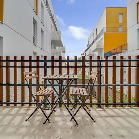 Elegance En Banlieue Parisienne Daire *